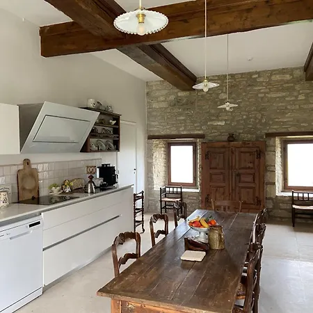 בית נופש Hameau Arranceau, A Large Quiet With A View Arrancy