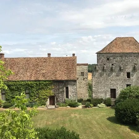 בית נופש Hameau Arranceau, A Large Quiet With A View