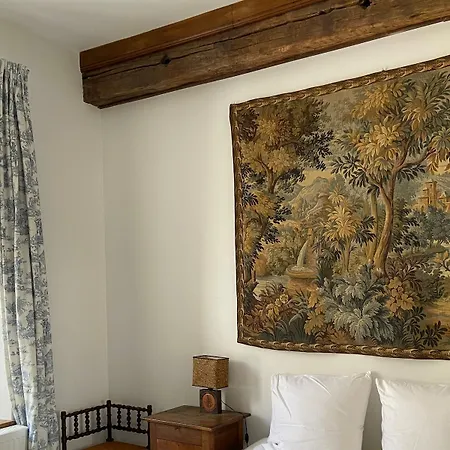בית נופש Hameau Arranceau, A Large Quiet With A View *